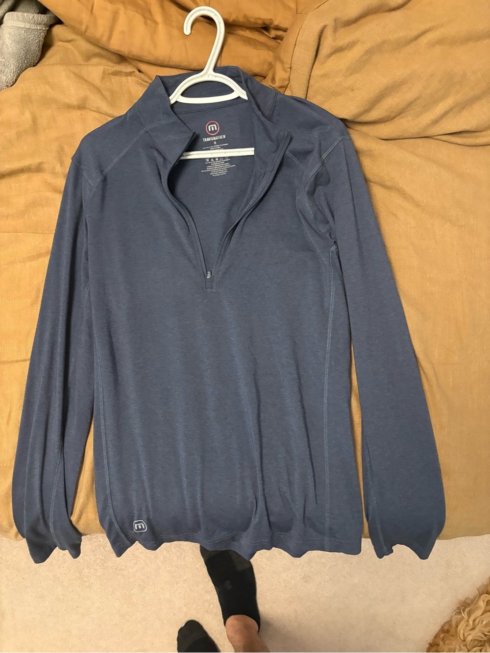 Travis Mathew Men’s Navy Blue Quarter-Zip Sweater
